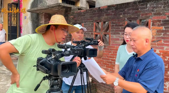 為時代記錄為真相堅守為正義發(fā)聲—寫在全國第二十二個記者節(jié)之際